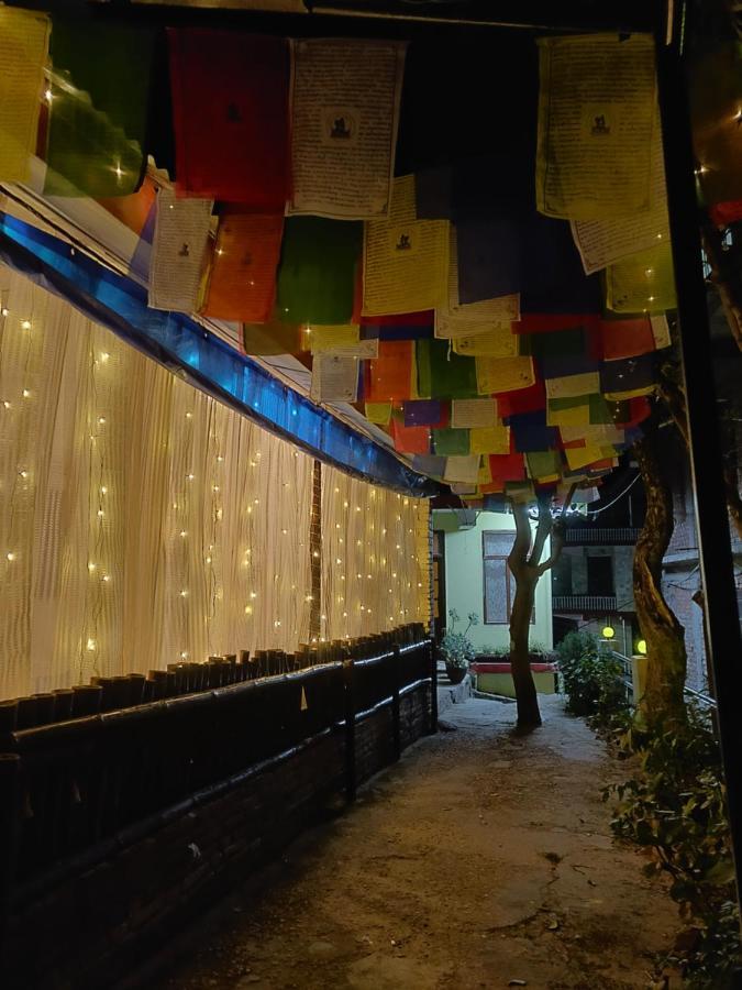 맥그로드 간즈 Moustache Mcleodganj 호스텔 외부 사진